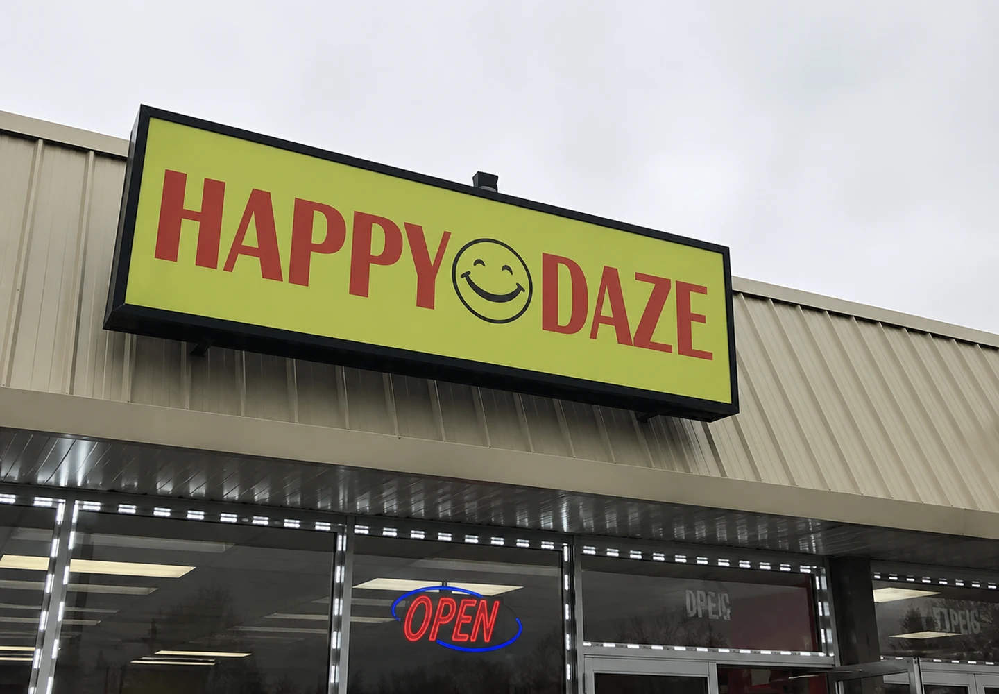 Happy Daze storefront sign